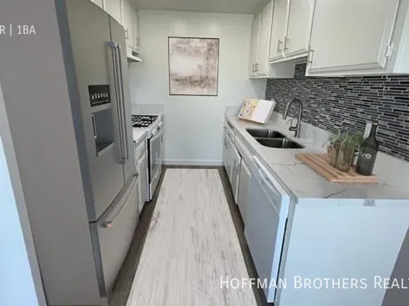 301 Avocado St #16, Costa Mesa, CA 92627