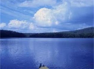 602 Western Ave APT 2, Henniker, NH 03242
