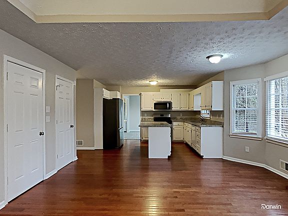 5th image of 3497 Chinaberry Ln
