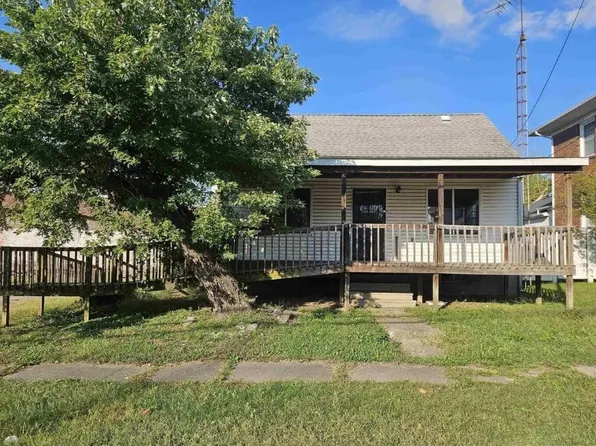 1105 Organ St, Eldorado, IL 62930