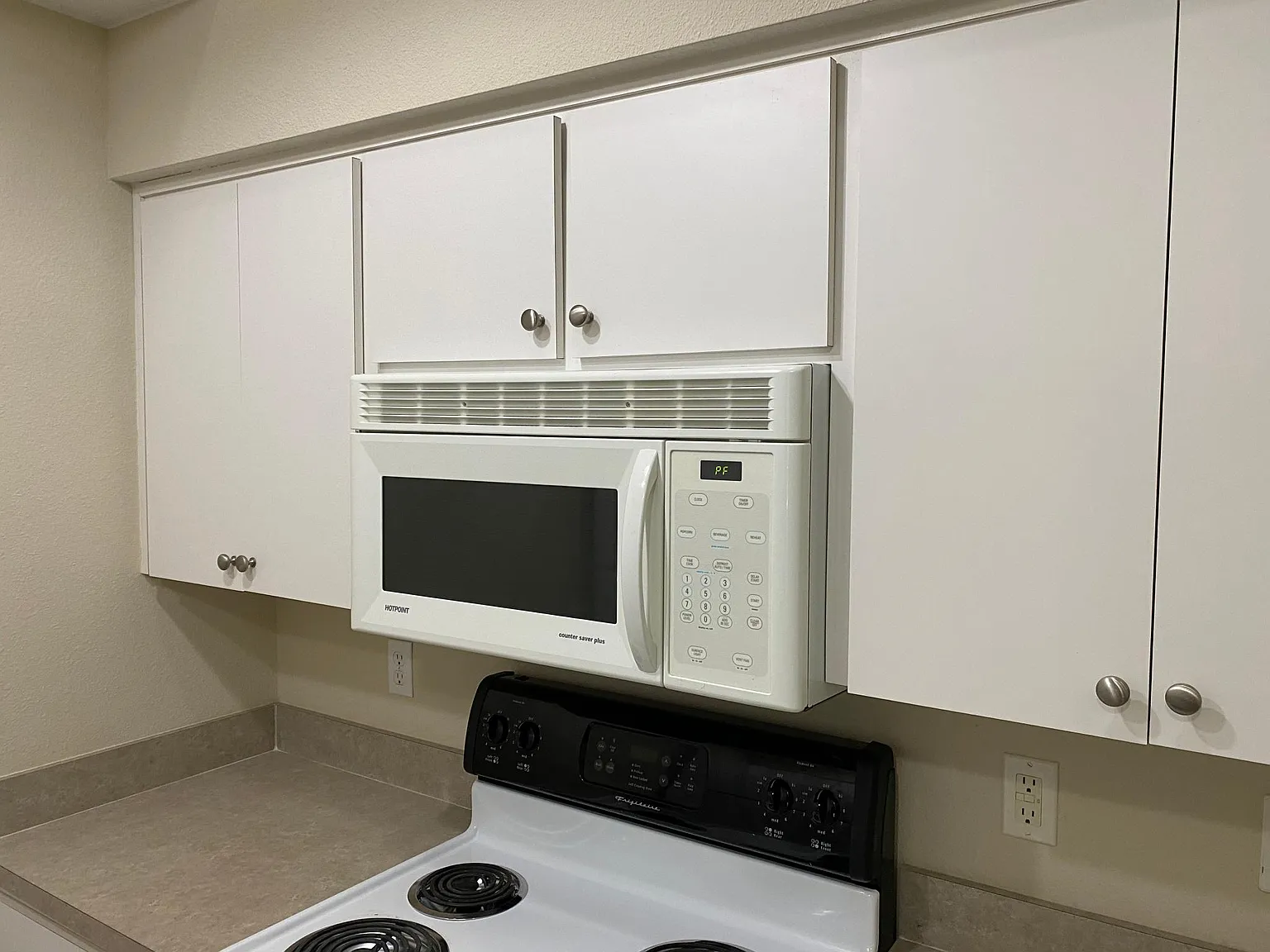 2 bed, 1450 sqft, $1,599 — Photo 4