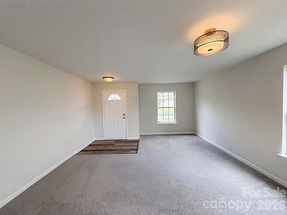 5th image of 416 Inverness Ln