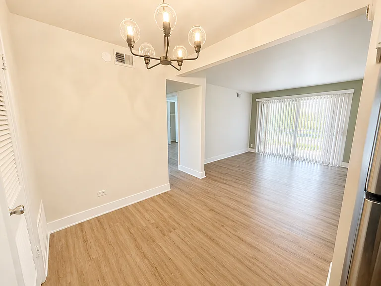 11035 S Keating Ave — Photo 5