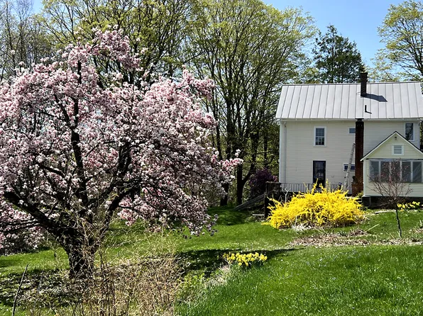 1861 Baptist Corner Rd, Shelburne Falls, MA 01370