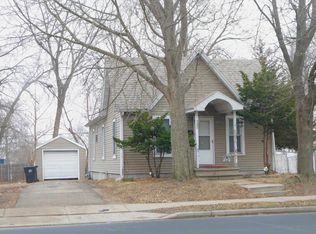 1123 Sixth Street, Beloit, WI 53511