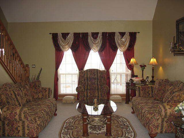 2nd image of 26 NW Pecan Valley Dr