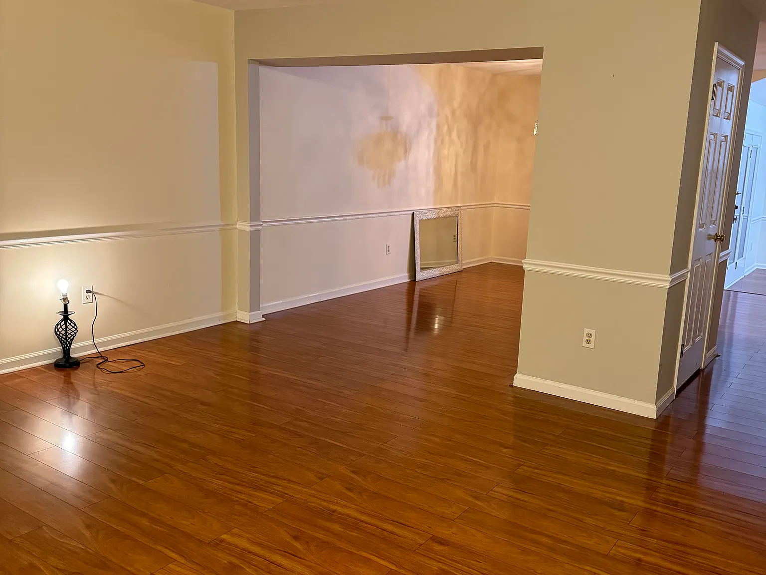3 bed, 2.5 bath, 2022 sqft, $3,350 — Photo 4