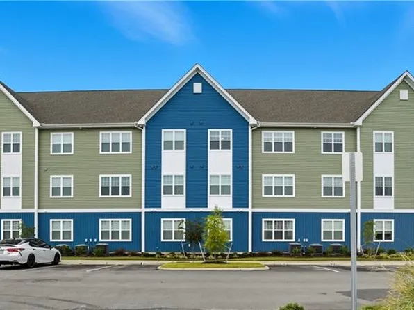 1736 Vankar Dr #306, Virginia Beach, VA 23456