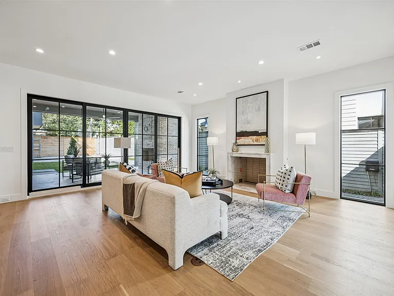 6833 Northridge Dr — Photo 11