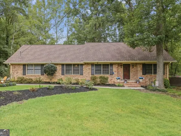 2155 Vine St, Snellville, GA 30078