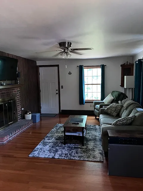 2 bed, 1232 sqft, $2,995 — Photo 4