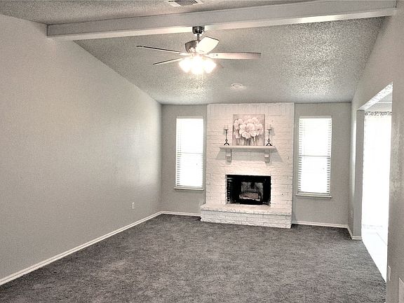 2nd image of 1070 Squire Mansion