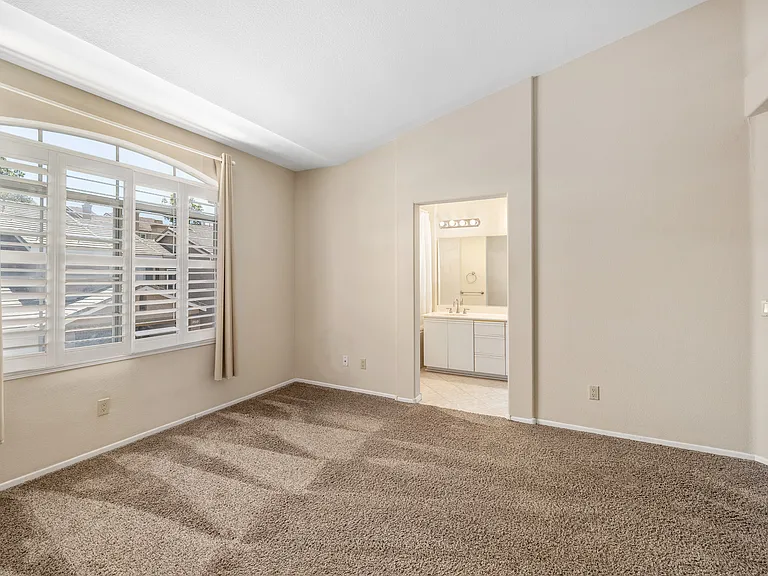 9533 Questa Pointe — Photo 4