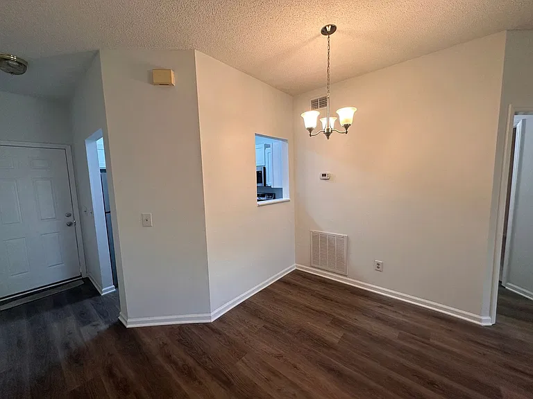 4220 Wilshire Blvd #105-C — Photo 14