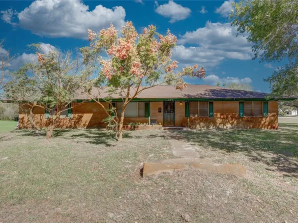 620 W Nelson Ave, Aransas Pass, TX 78336