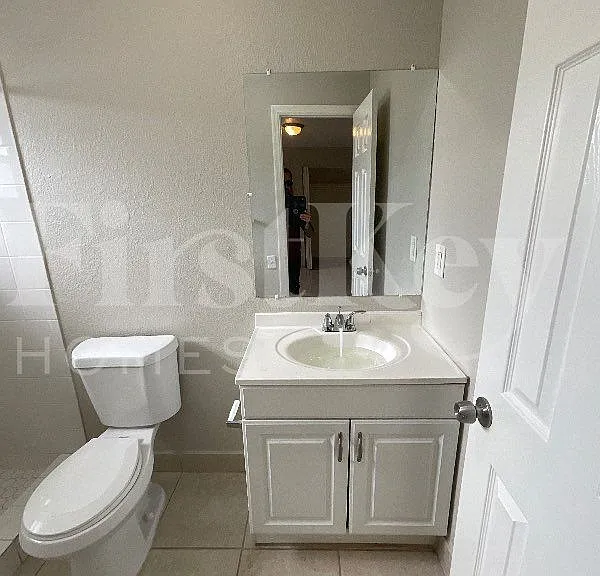 3333 NW 32nd Ct — Photo 10