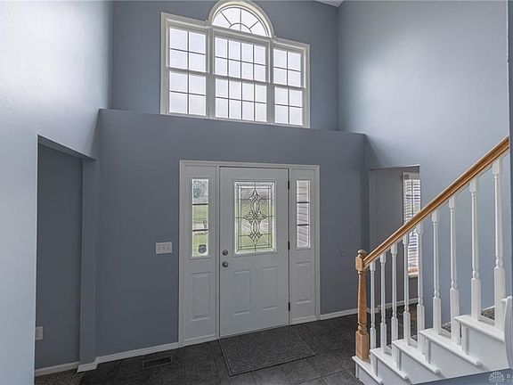 2nd image of 5821 Woodstone Dr