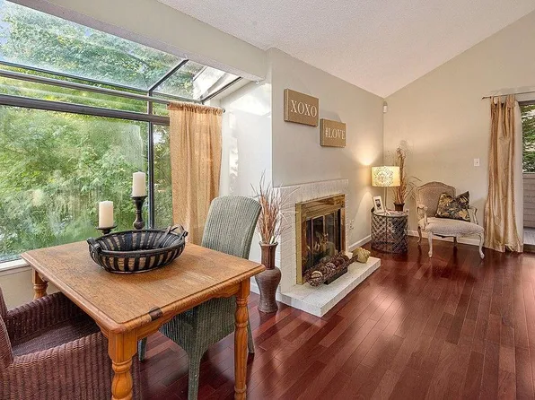 10021 NE 122nd St, Kirkland, WA 98034