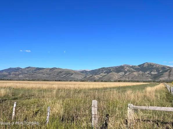 Bitter Creek Rd, Afton, WY 83110