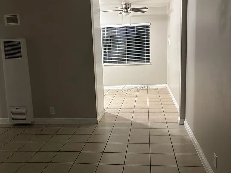 Renovated 2 Bedroom 1 Bathroom — Photo 14