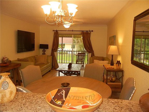 4th image of 960 La Costa Cir Unit 4