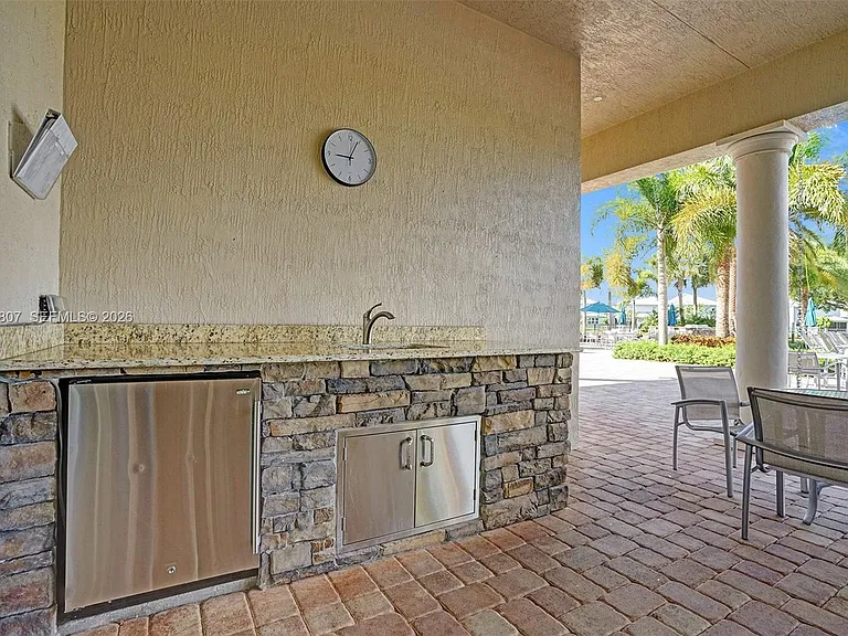 4764 Eucalyptus Dr — Photo 70