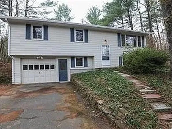 418 State St, Amherst, MA 01002