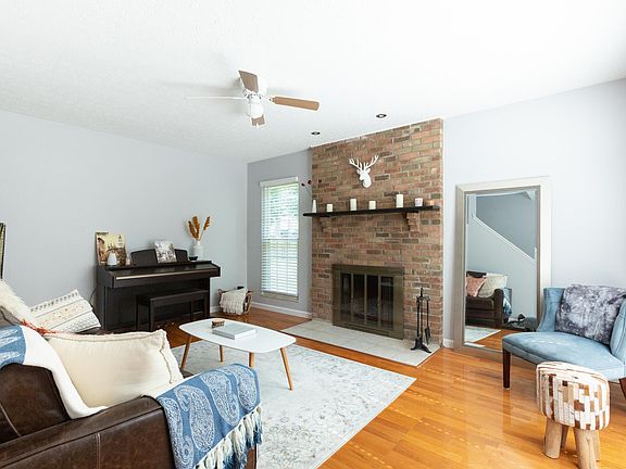 3rd image of 7773 Deercrest Ct #7773