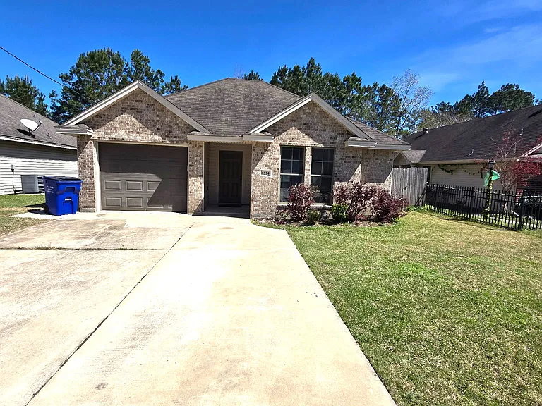 6534 Westwood Village Dr — Photo 2