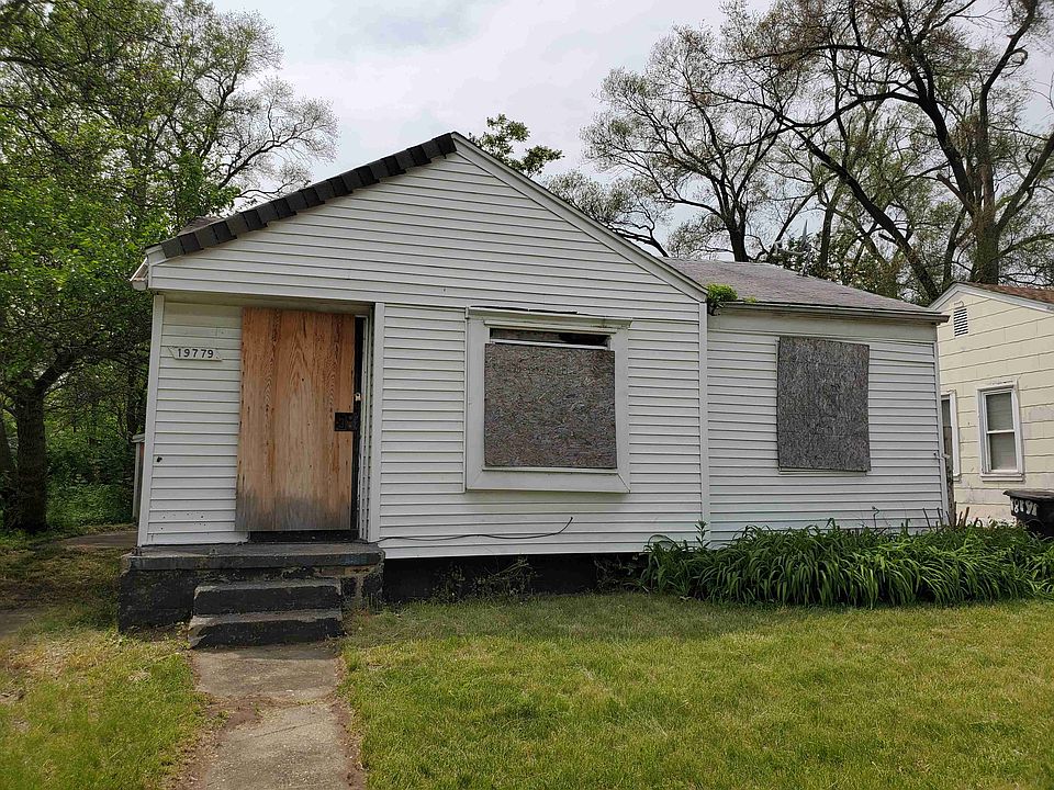 19779 Greenlawn