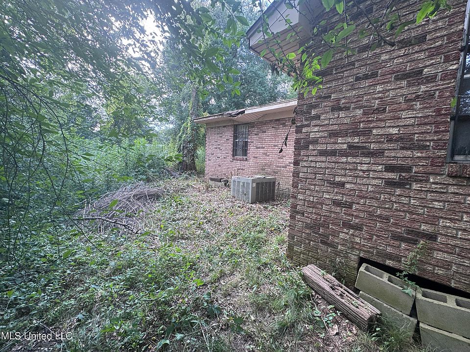 13th image of this home