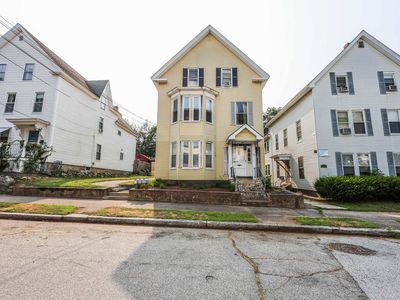 89 Dionne Drive, Manchester, NH, 03102