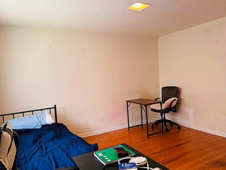 2311 Champion Ct — Photo 18