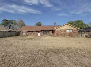 8 Cromwell Cv, Pine Bluff, AR 71603