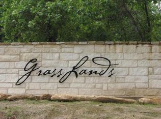 105 S Cowan St, Decatur, TX 76234