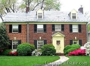 3232 N Albemarle St, Arlington, VA 22207