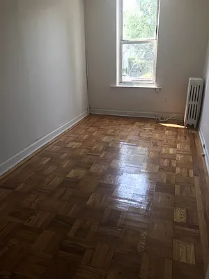 Rented by Johanna Gyuro, LREB | media 8