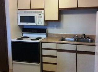 3700 Twana Dr APT 18, Des Moines, IA 50310