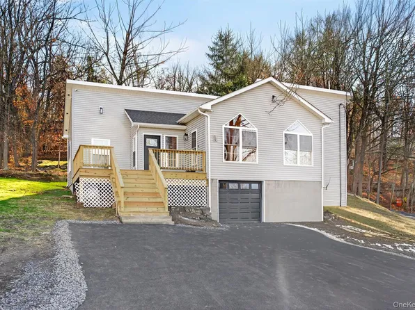 19 Grandview Trail, Monroe, NY 10950