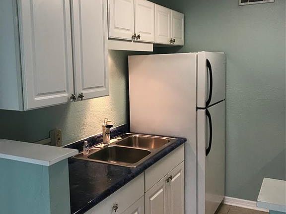 2nd image of 541 S Peninsula Ave APT B08
