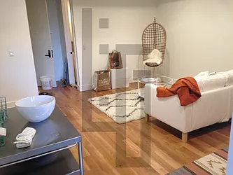 Rented by Loom Group