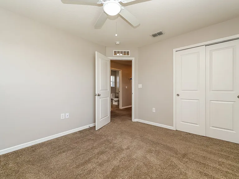 10635 Laguna Plains Dr — Photo 15