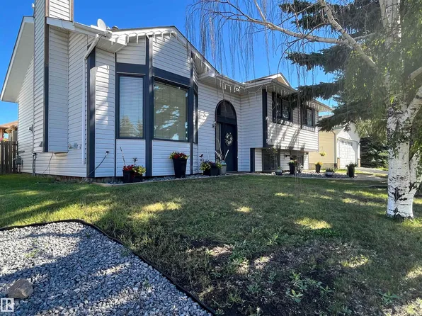 5134 59th Ave, Elk Pt, AB T0A 1A0