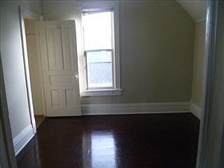 5th image of 846 Michigan St NE