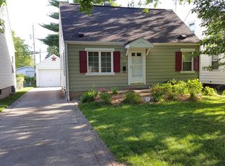 1613 W Adams St, Springfield, IL 62704