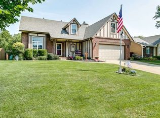 9538 W Brookridge Ct, Wichita, KS 67205