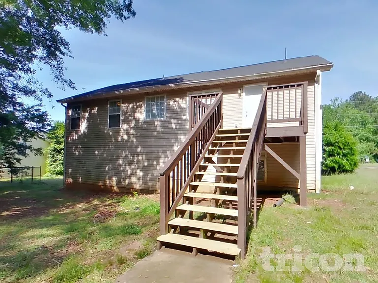 103 Fairfax Dr — Photo 15