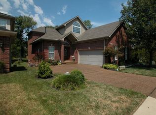 4208 Sunny Crossing Dr, Louisville, KY 40299