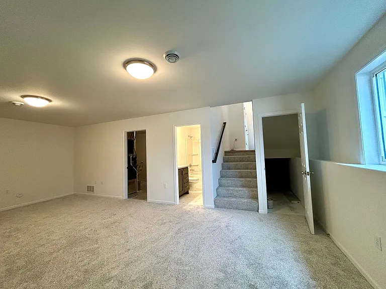 873 2nd Ave — Photo 23