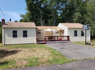 36 Midway Oval, Groton, CT 06340